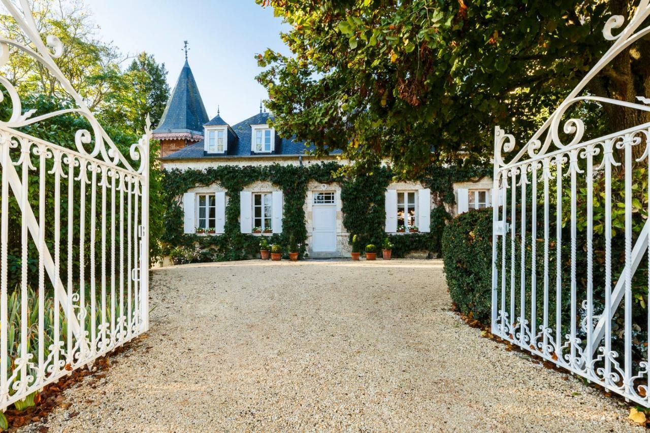 Domaine De L'Ermitage Bed & Breakfast Berry-Bouy Exterior foto